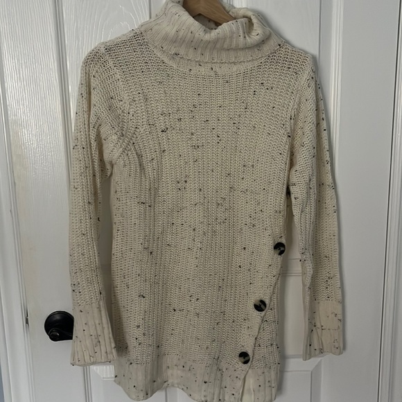 Knit Spotted Turtle neck - Picture 2 of 7